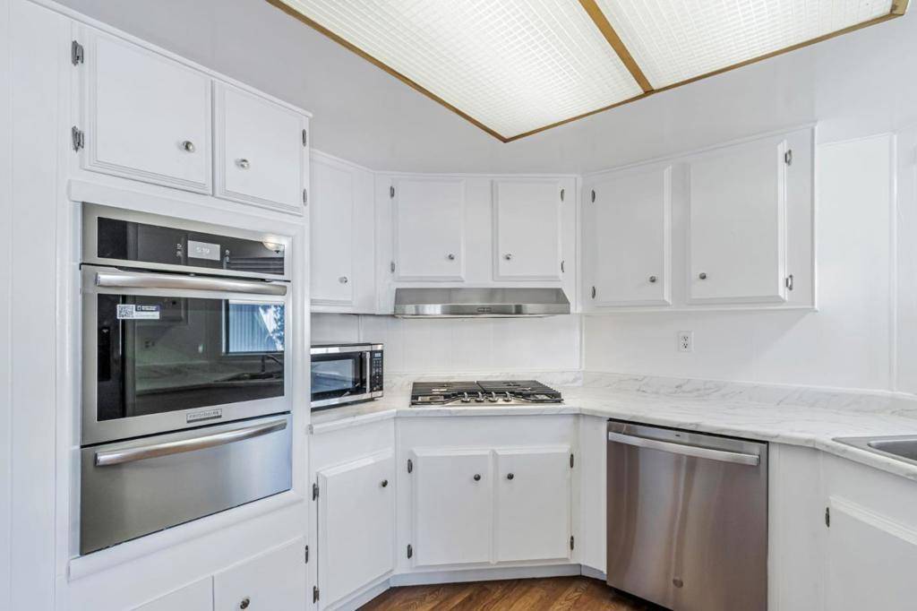 San Jose, CA 95134,316 Los Encinos St