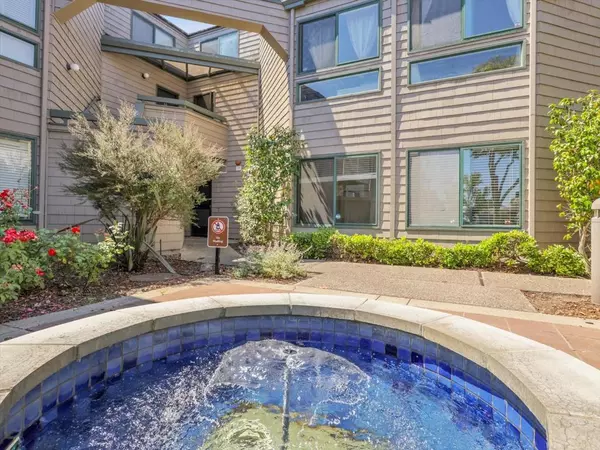 Redwood City, CA 94065,59 Cove LN