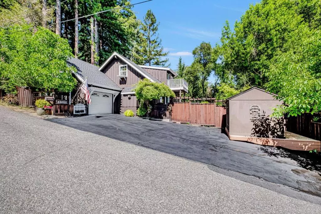 Boulder Creek, CA 95006,13380 Debby LN