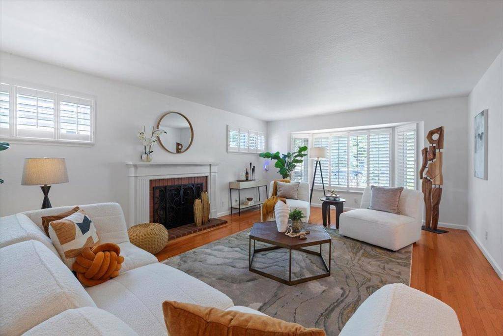 Redwood City, CA 94061,1141 Fairview AVE
