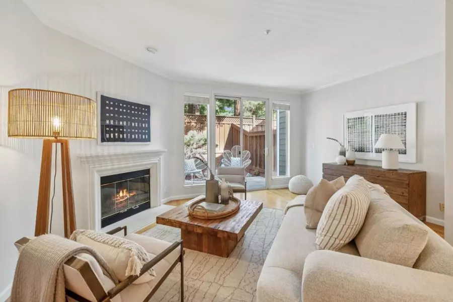 600 Willow RD #6, Menlo Park, CA 94025
