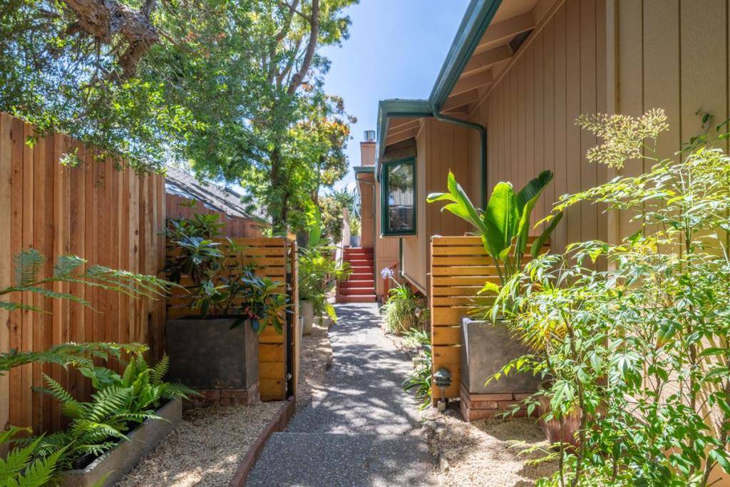 Carmel, CA 93921,0 Santa Fe 2 NW of 3rd AVE