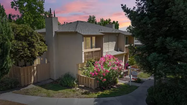 Sunnyvale, CA 94087,125 Connemara WAY #98