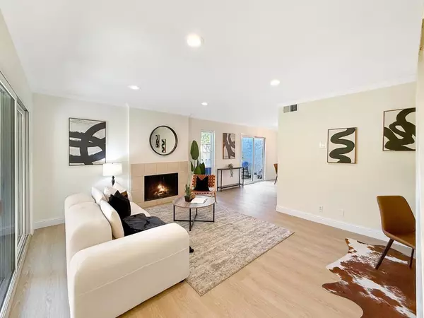 Sunnyvale, CA 94087,125 Connemara WAY #98
