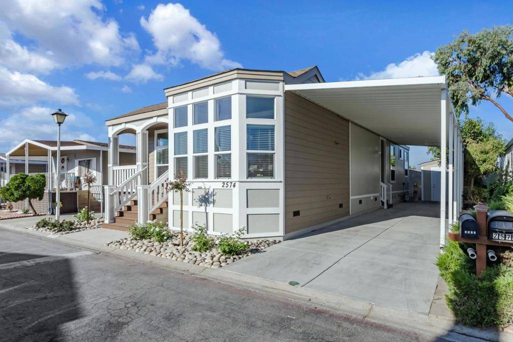 San Jose, CA 95148,2574 Whispering Hills CIR