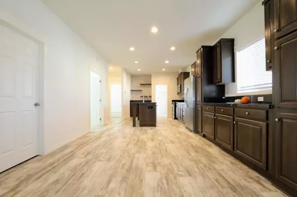 Alviso, CA 95002,2052 Gold ST