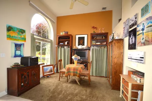 Benicia, CA 94510,258 E E ST