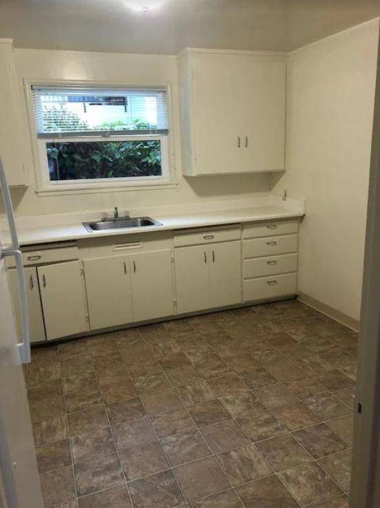 Menlo Park, CA 94025,1039 Laurel ST #1