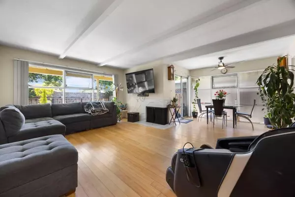 Hayward, CA 94544,88 Newhall ST