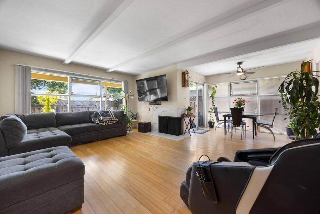 Hayward, CA 94544,88 Newhall ST
