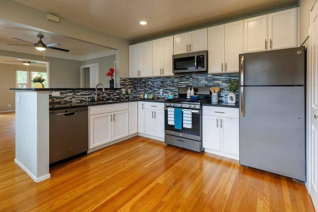 Palo Alto, CA 94301,Hawthorne AVE
