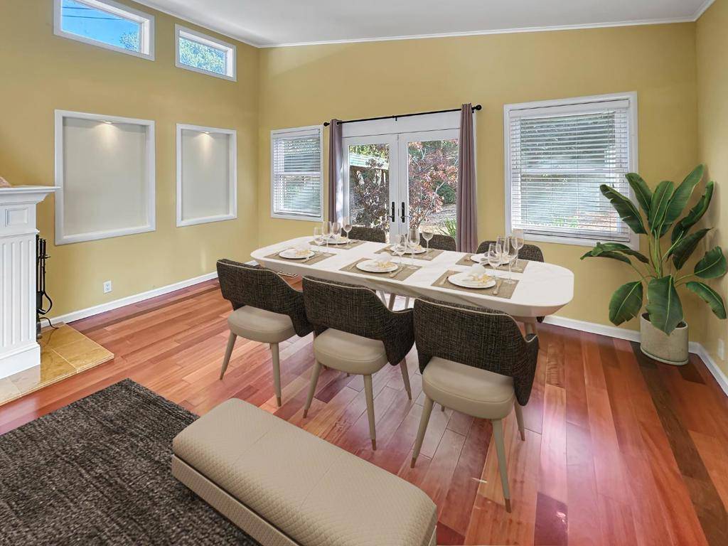 Woodside, CA 94062,225 Lindenbrook RD