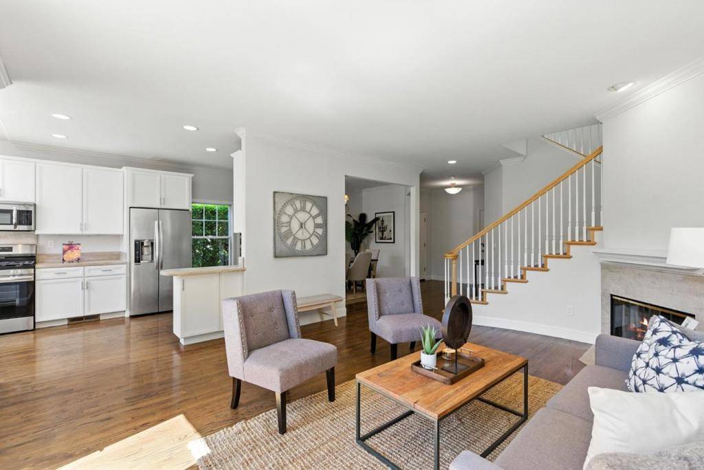 Los Gatos, CA 95032,106 Mill RD