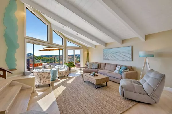 Soquel, CA 95073,3300 Crystal Heights DR