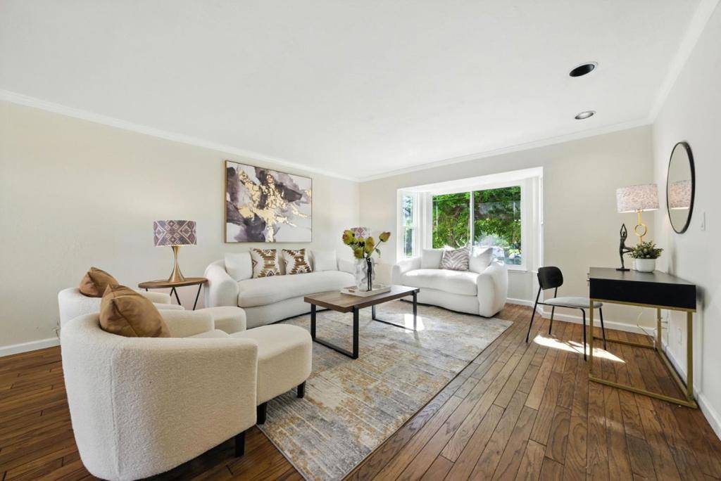 San Jose, CA 95136,4957 New Compton CT