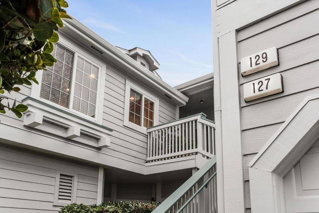 Pacifica, CA 94044,129 Outlook CIR #10