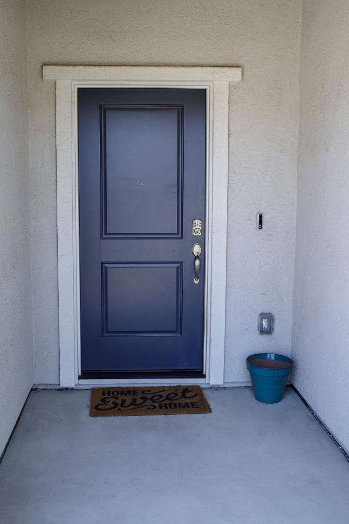 Manteca, CA 95337,1656 United ST