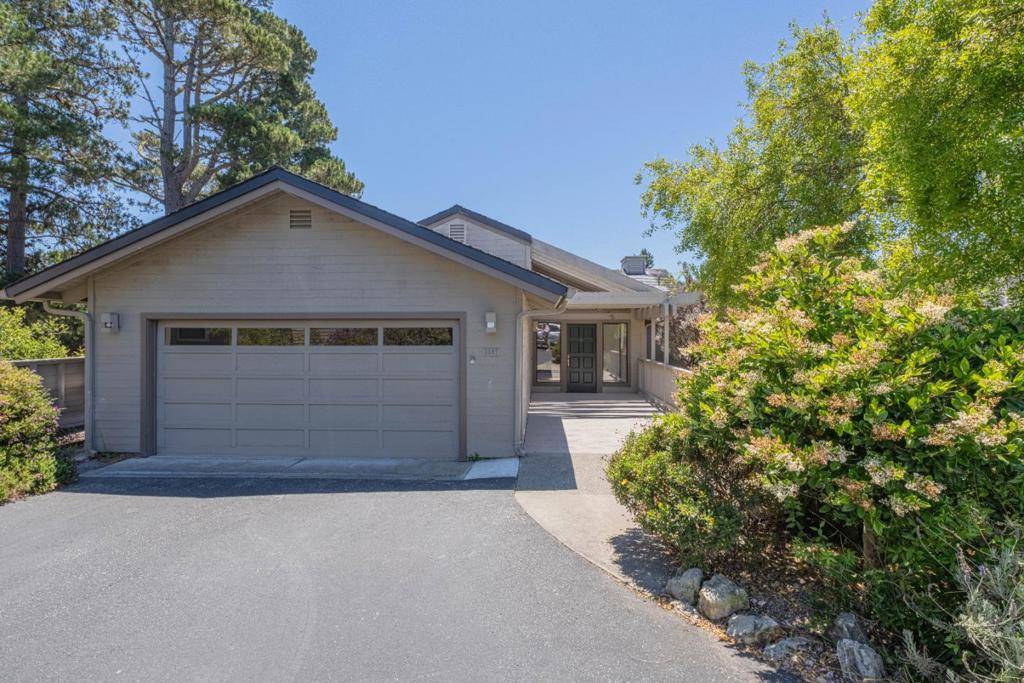 3587 Eastfield CT, Carmel, CA 93923