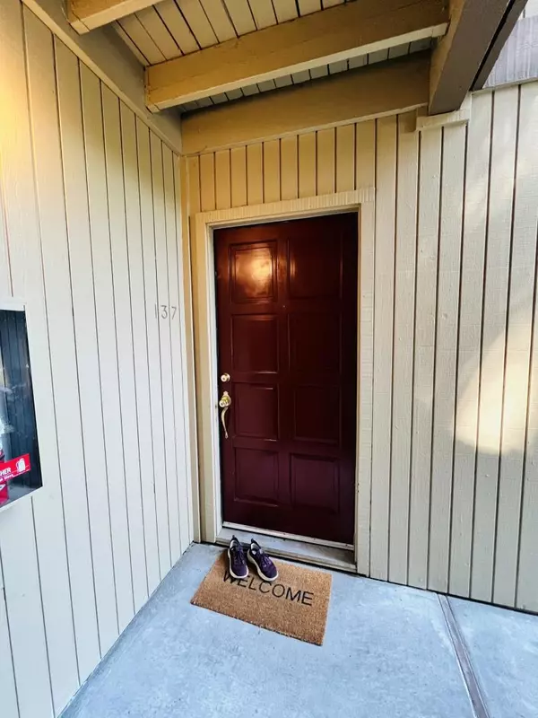 Mountain View, CA 94043,505 Cypress Point DR #137