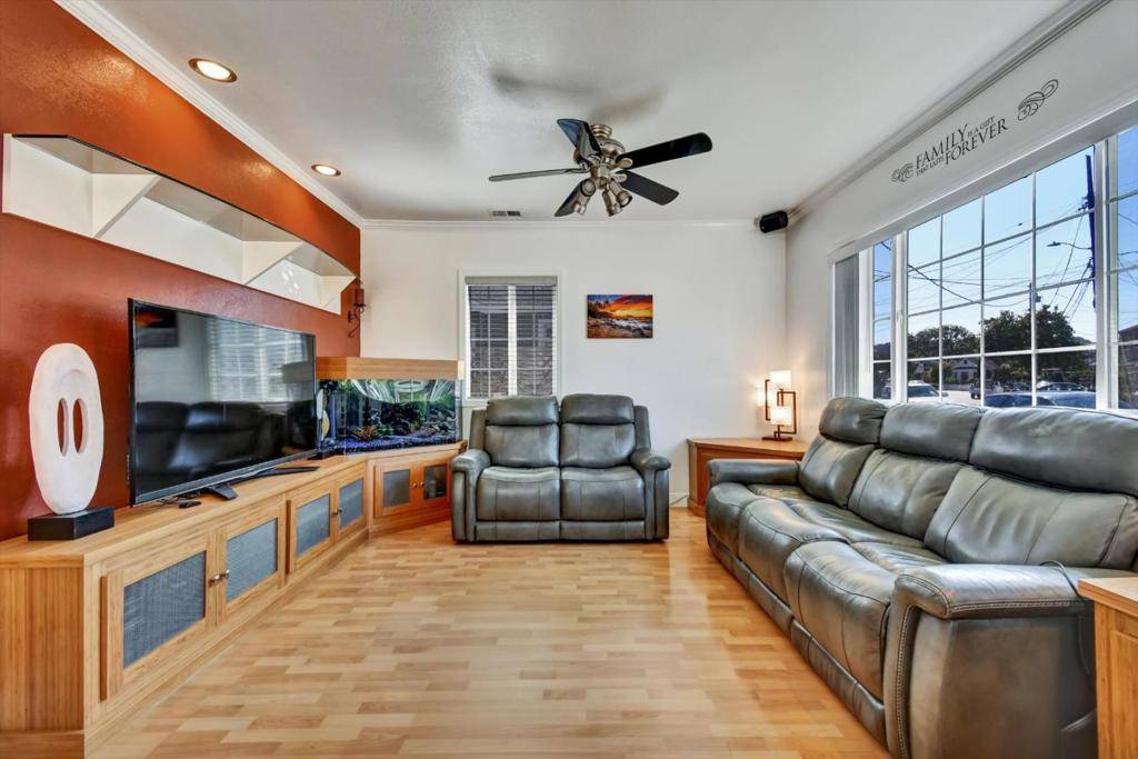 San Bruno, CA 94066,241 Terrace AVE