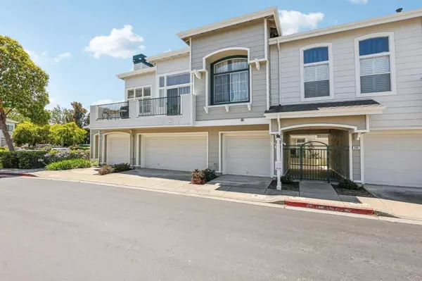 Redwood City, CA 94065,595 Shoal CIR