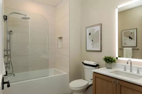 Los Altos, CA 94022,389 First ST #31