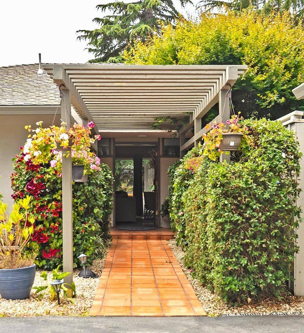 Carmel, CA 93923,25750 Rio Vista DR