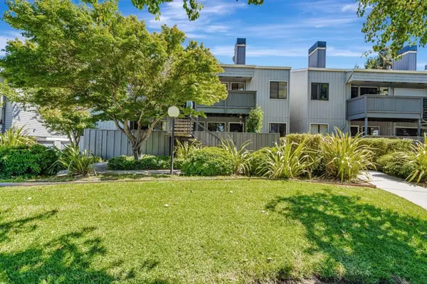 4020 Williams RD #8, San Jose, CA 95117