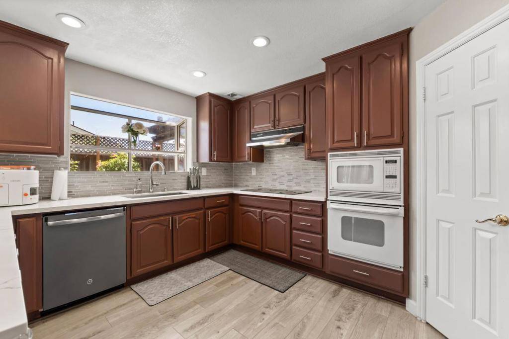 Fremont, CA 94536,38173 Canyon Oaks CT