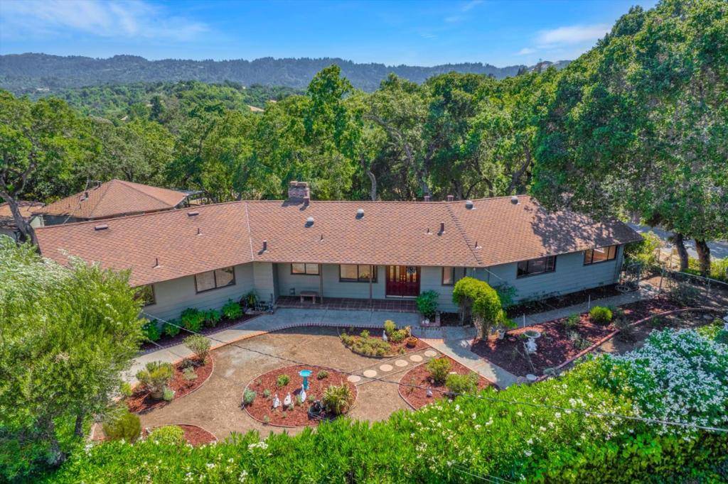 10 Bear Gulch DR, Portola Valley, CA 94028