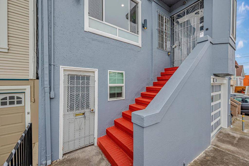 San Francisco, CA 94112,163 Lee AVE