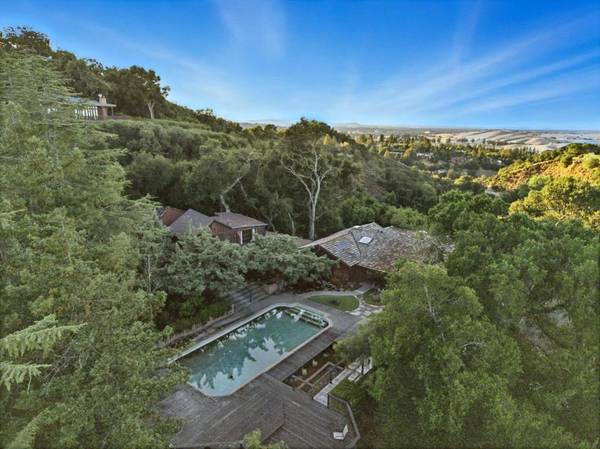 27763 Altamont CIR, Los Altos, CA 94022
