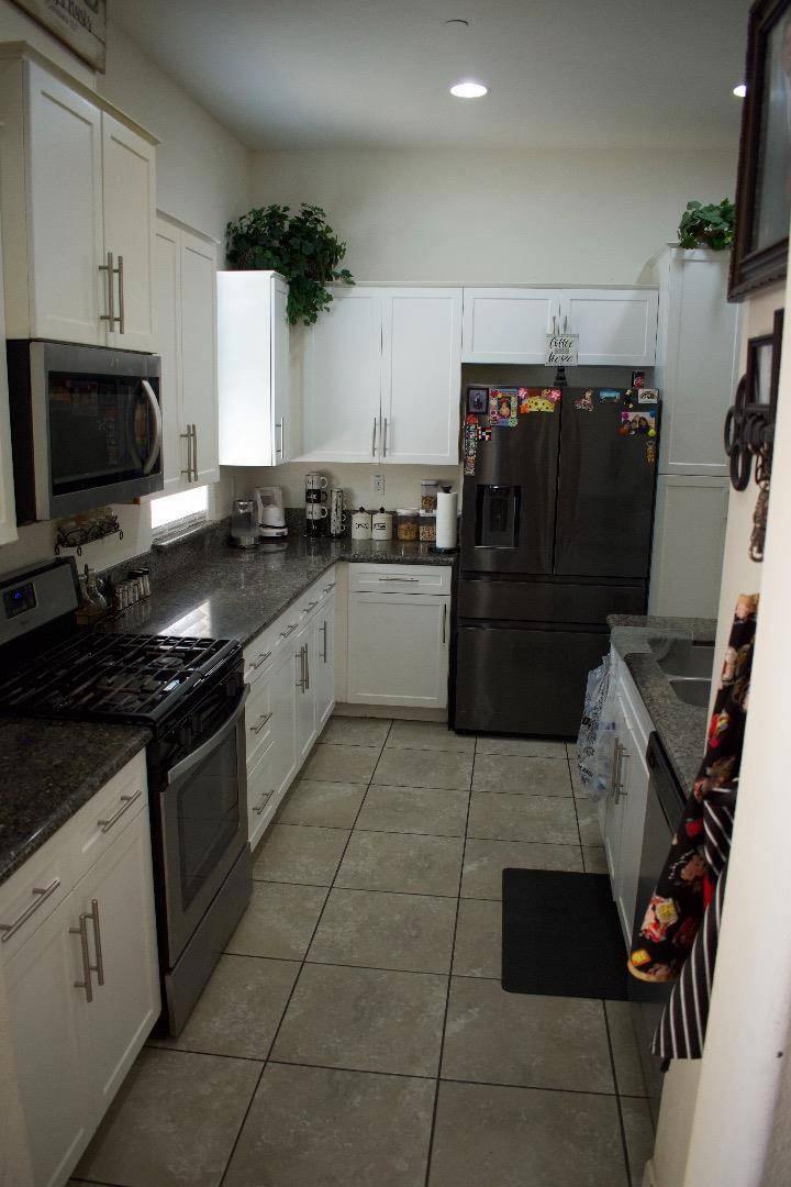Soledad, CA 93960,1233 La Colina ST