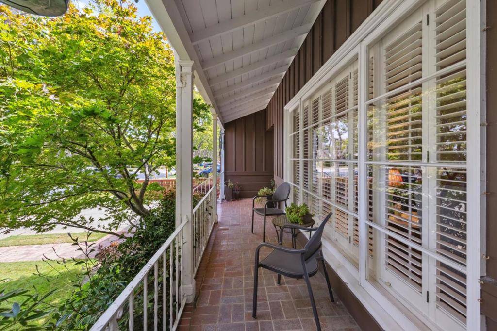 Burlingame, CA 94010,729 Plymouth WAY