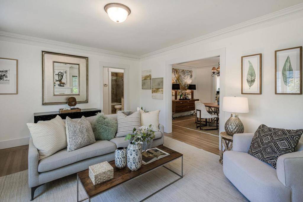 Burlingame, CA 94010,1124 Vancouver AVE