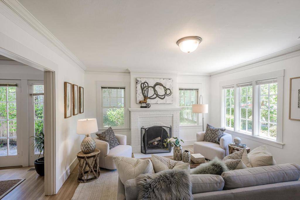 Burlingame, CA 94010,1124 Vancouver AVE