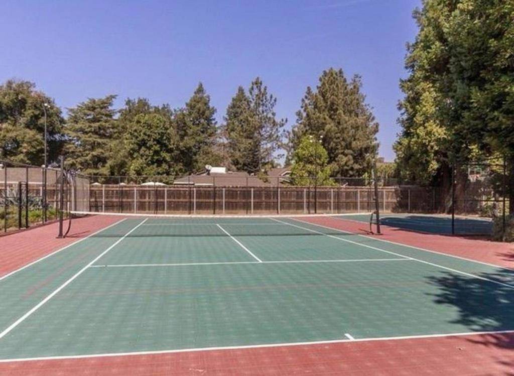 Morgan Hill, CA 95037,17165 Creekside CIR