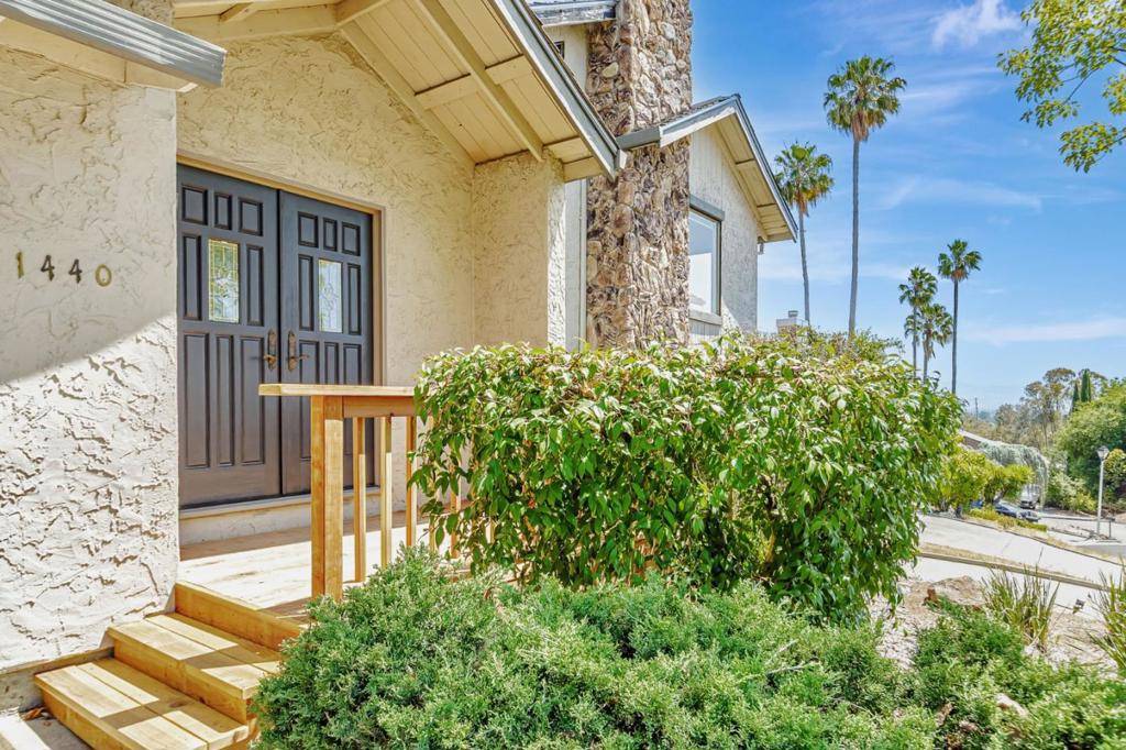 Los Altos, CA 94024,1440 Kring WAY