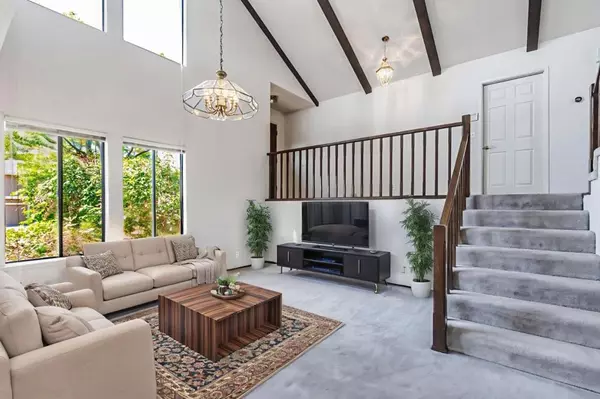 Los Altos, CA 94024,1440 Kring WAY