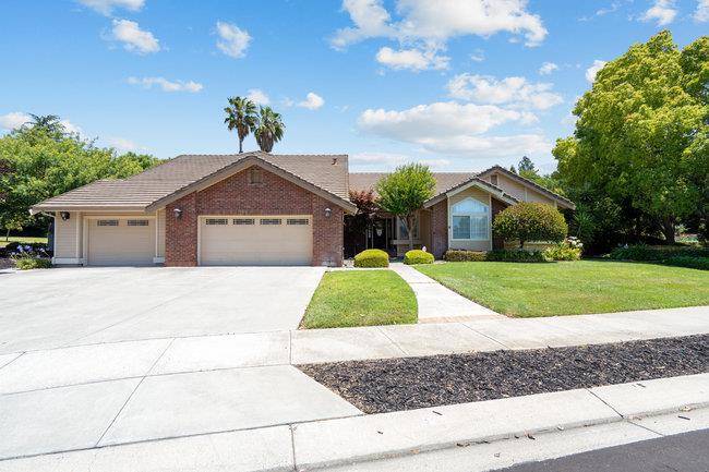 120 Tierra Del Sol, Hollister, CA 95023