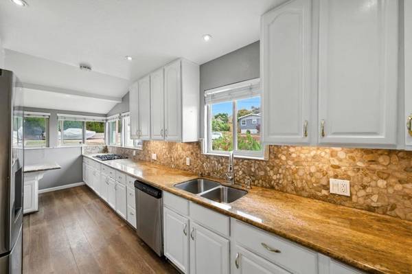 Hayward, CA 94541,2602 Jacobs ST