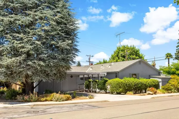 100 Eldora DR, Mountain View, CA 94041
