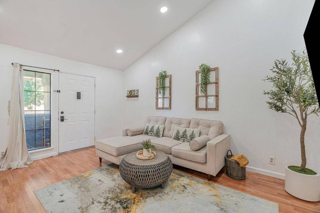 San Jose, CA 95111,3138 Kenland DR