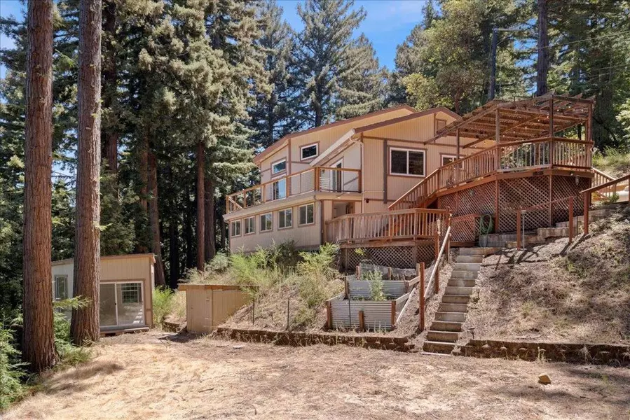 26000 Pierce RD, Los Gatos, CA 95033