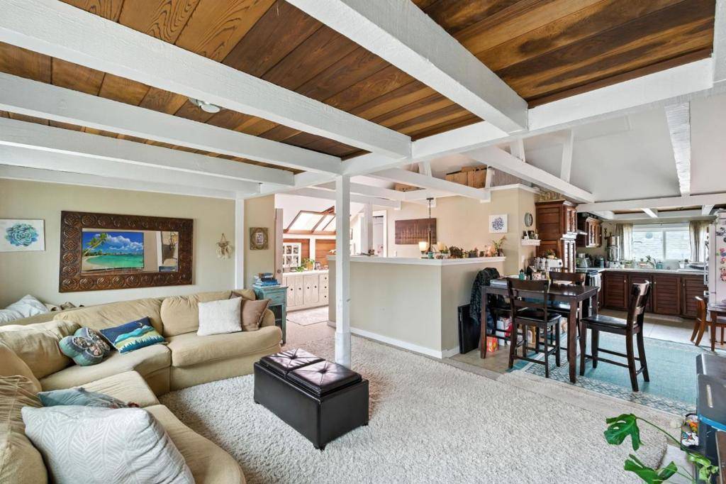 Half Moon Bay, CA 94019,575 Myrtle ST