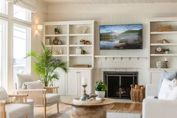 Aptos, CA 95003,621 Beach DR
