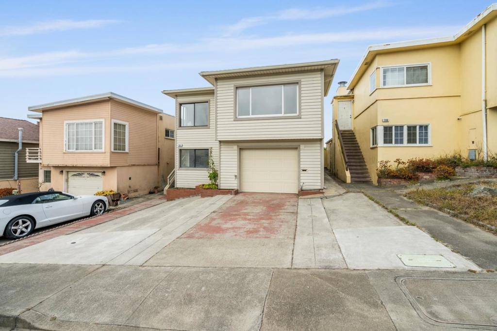 Daly City, CA 94015,285 Skyline DR