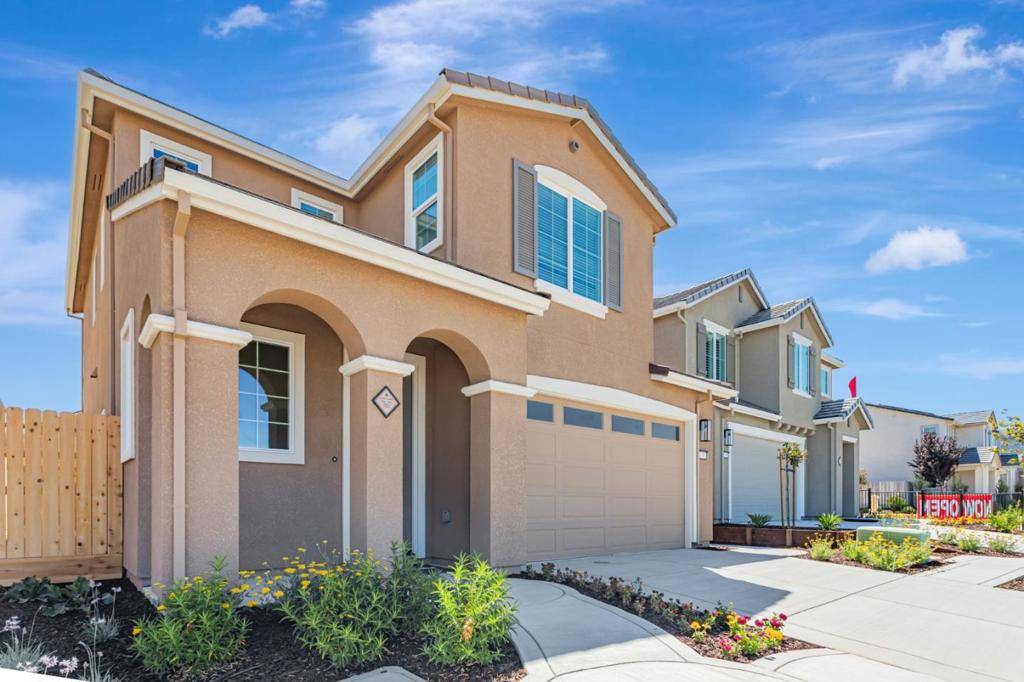 Hollister, CA 95023,1143 Coyote Peak WAY