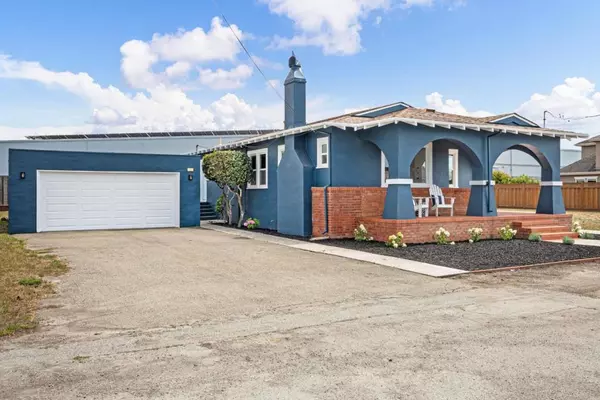 Half Moon Bay, CA 94019,417 Belleville BLVD