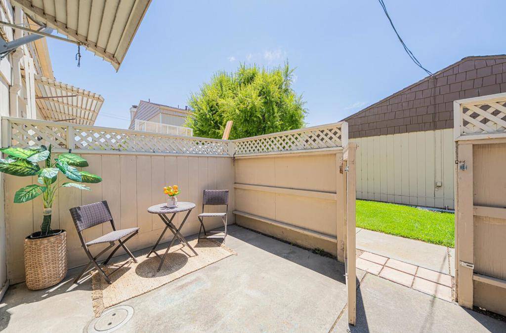 Salinas, CA 93901,104 Rossi ST #3